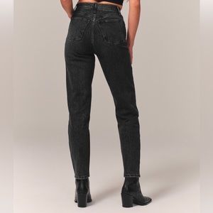 NWOT A&F High Rise Mom Jean